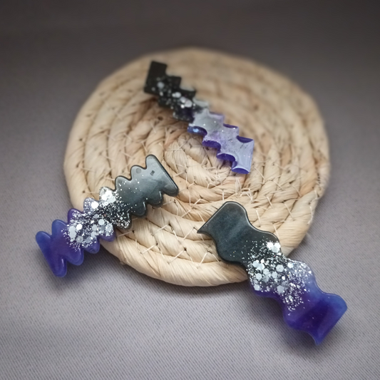 Pince à Cheveux Witchy – Effet Galaxie Noir & Violet