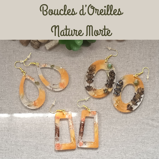 Boucles d’oreilles en résine Nature Morte – ton automnal, attaches dorées