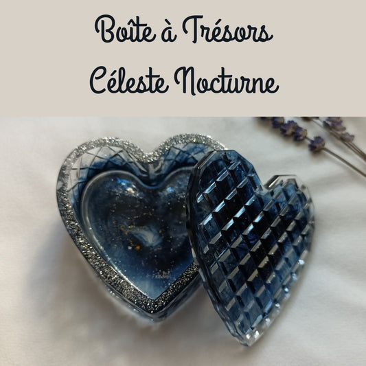 Céleste Nocturne – Boîte à trésor cœur en résine bleue irisée et paillettes (argent & or)