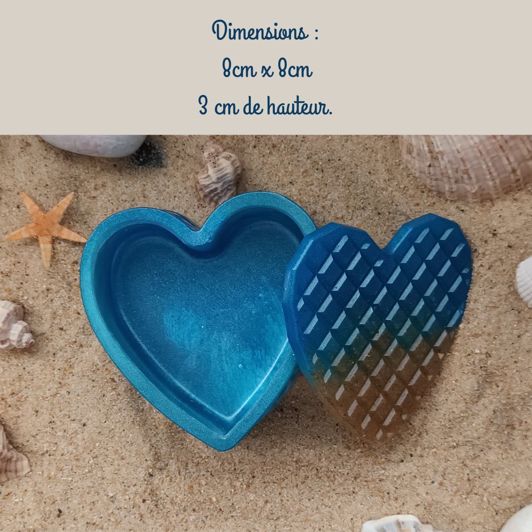 Boîte à trésors cœur en résine Ocean Fantasy – Bleu lagon, sable & effet écume