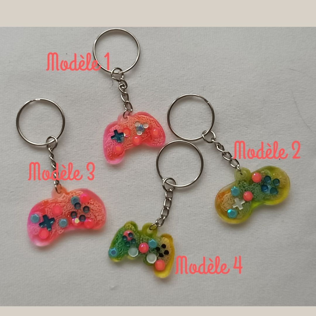 Porte-clés manette de jeu – Résine colorée et éléments pop | Collection Pixel Pop