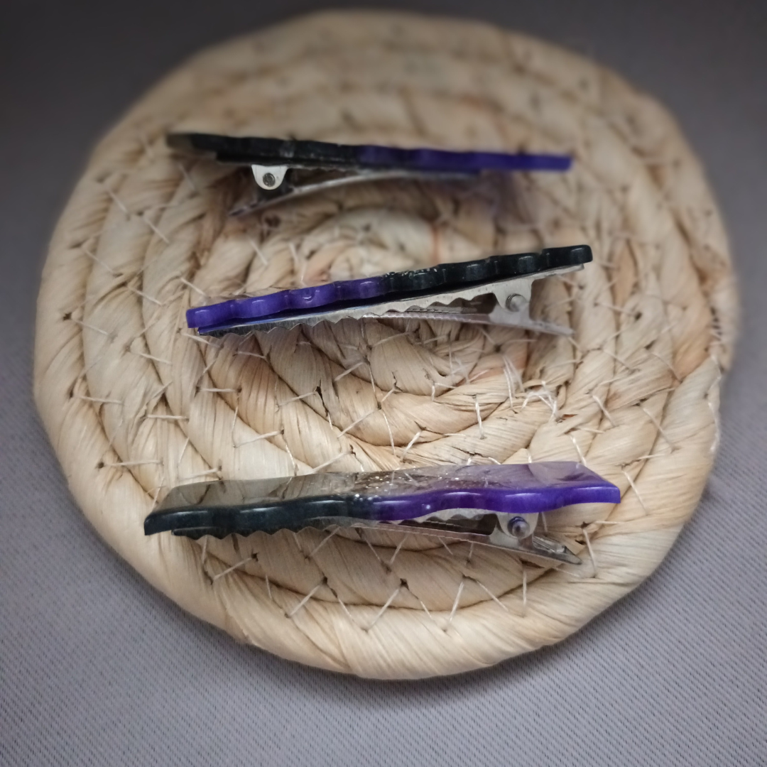 Pince à Cheveux Witchy – Effet Galaxie Noir & Violet
