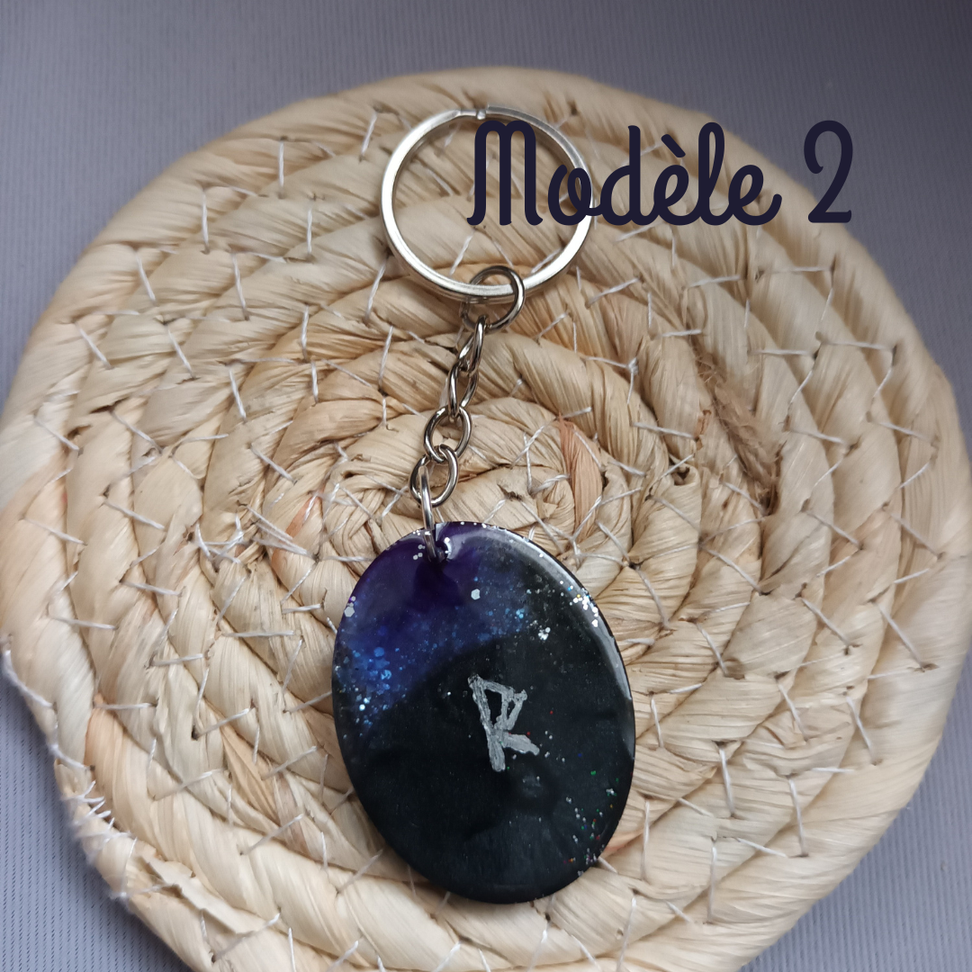 Porte-Clés Talisman – Rune Gravée – Résine Mystique